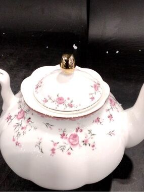 Elegant White Porcelain Teapot with Pink Rose Floral Pattern and Gold Accent